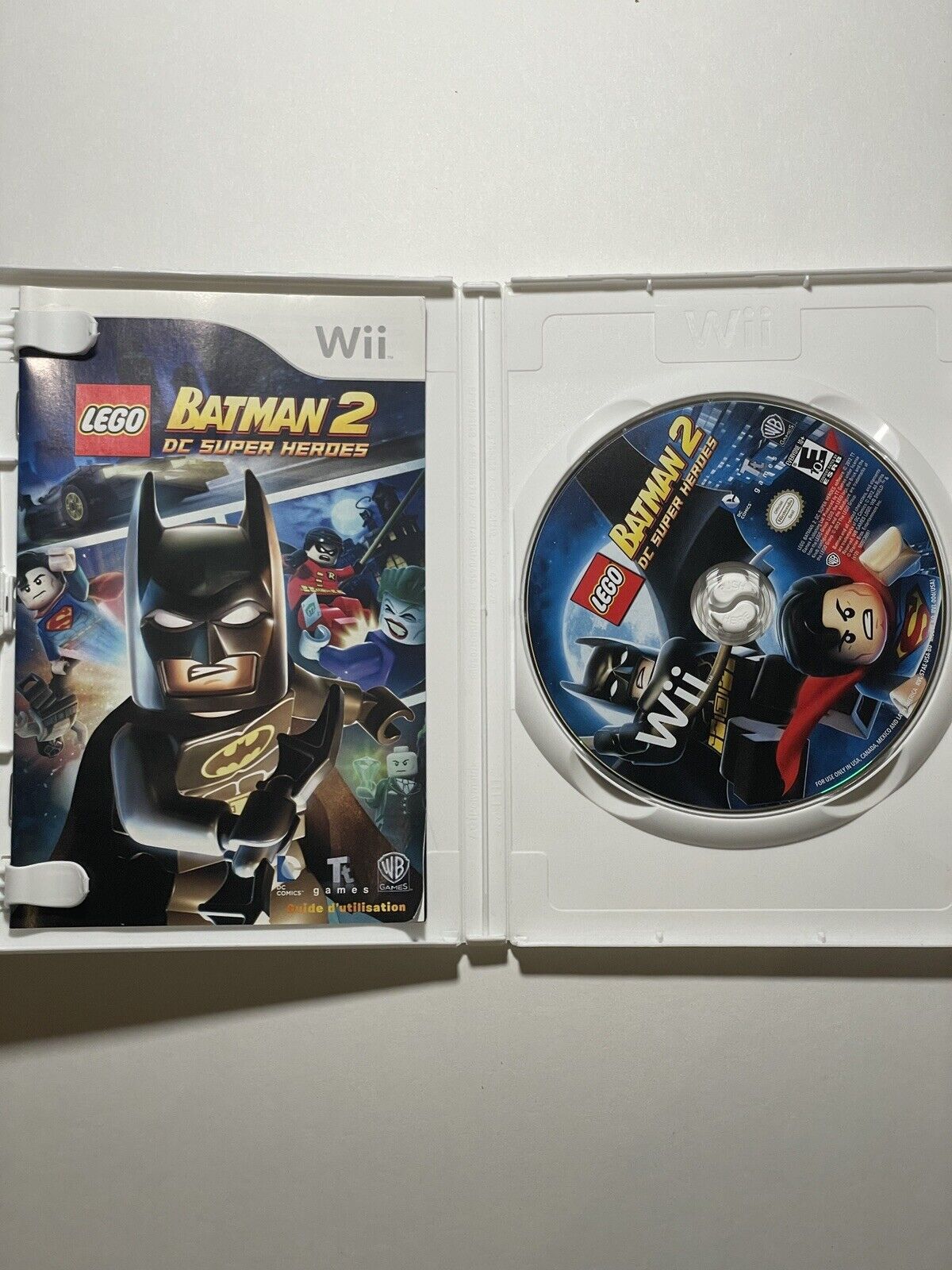 LEGO Batman 2: DC Super Heroes (Nintendo Wii, 2012) CIB W/Manual - Tested