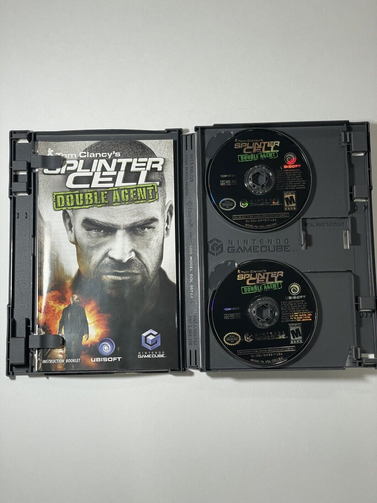 Tom Clancy's Splinter Cell: Double Agent (Nintendo GameCube, 2006). CIB. Tested