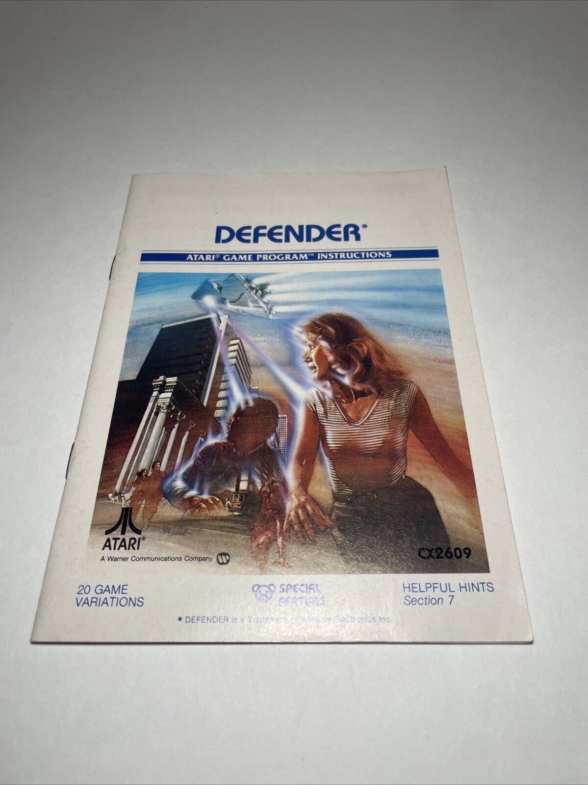 DEFENDER (Atari 2600, 1982) W/ Manual. Tested and Working