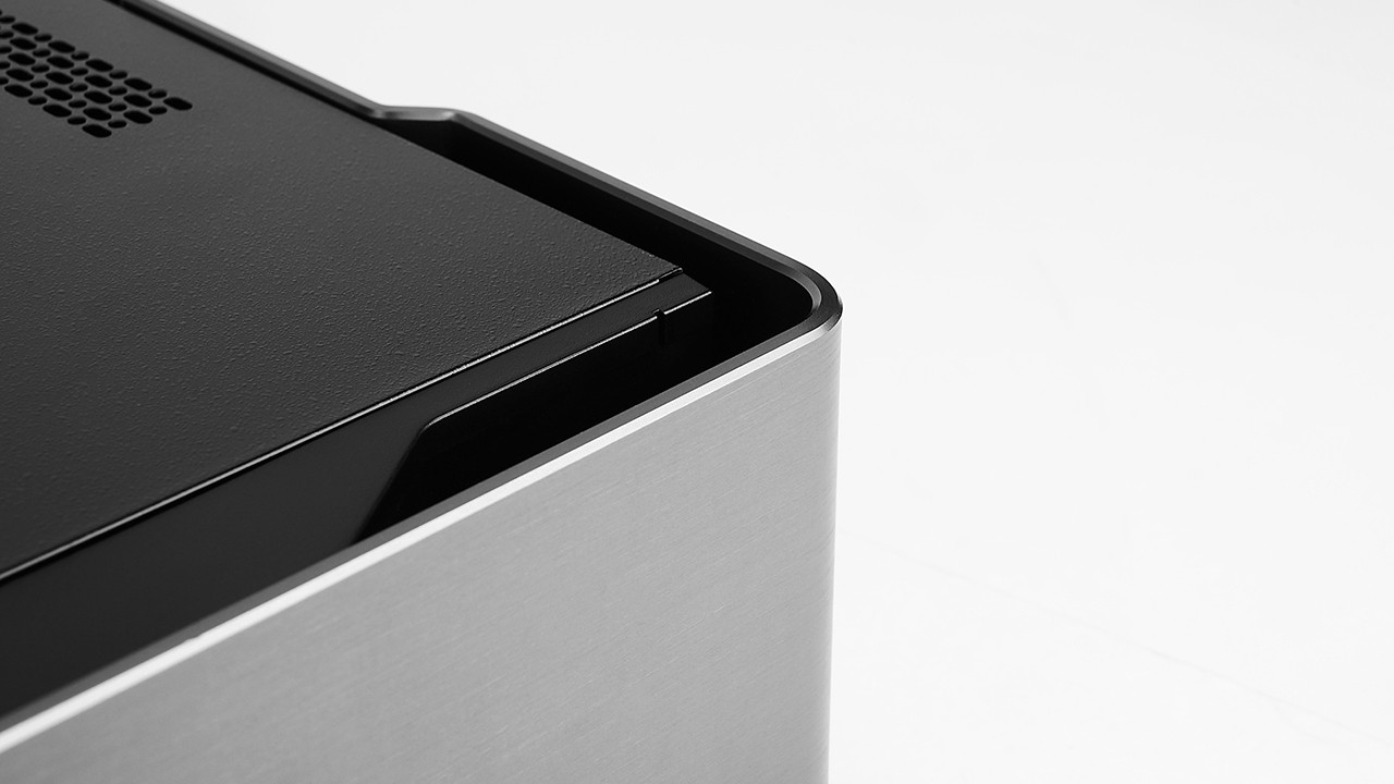 In Win Chopin MAX Mini ITX Desktop Case w/200 W Power Supply IW-CS-CHOPINMAXSIL-PS200W